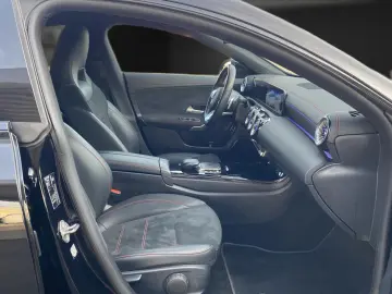 CLA 250 e AMG 19 360 Mubeam Sound Night Distroni