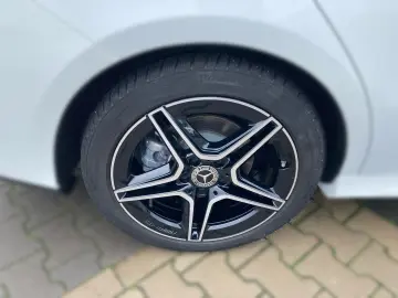 CLA 200 AMG MBUX Night Pano LED Kamera Key Distr