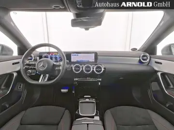 CLA 200 AMG Line 360  Distr Totwinkel Keyless Go