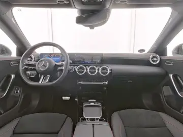 CLA 200 AMG Premium Kamera Ambiente 7G Totw. 18