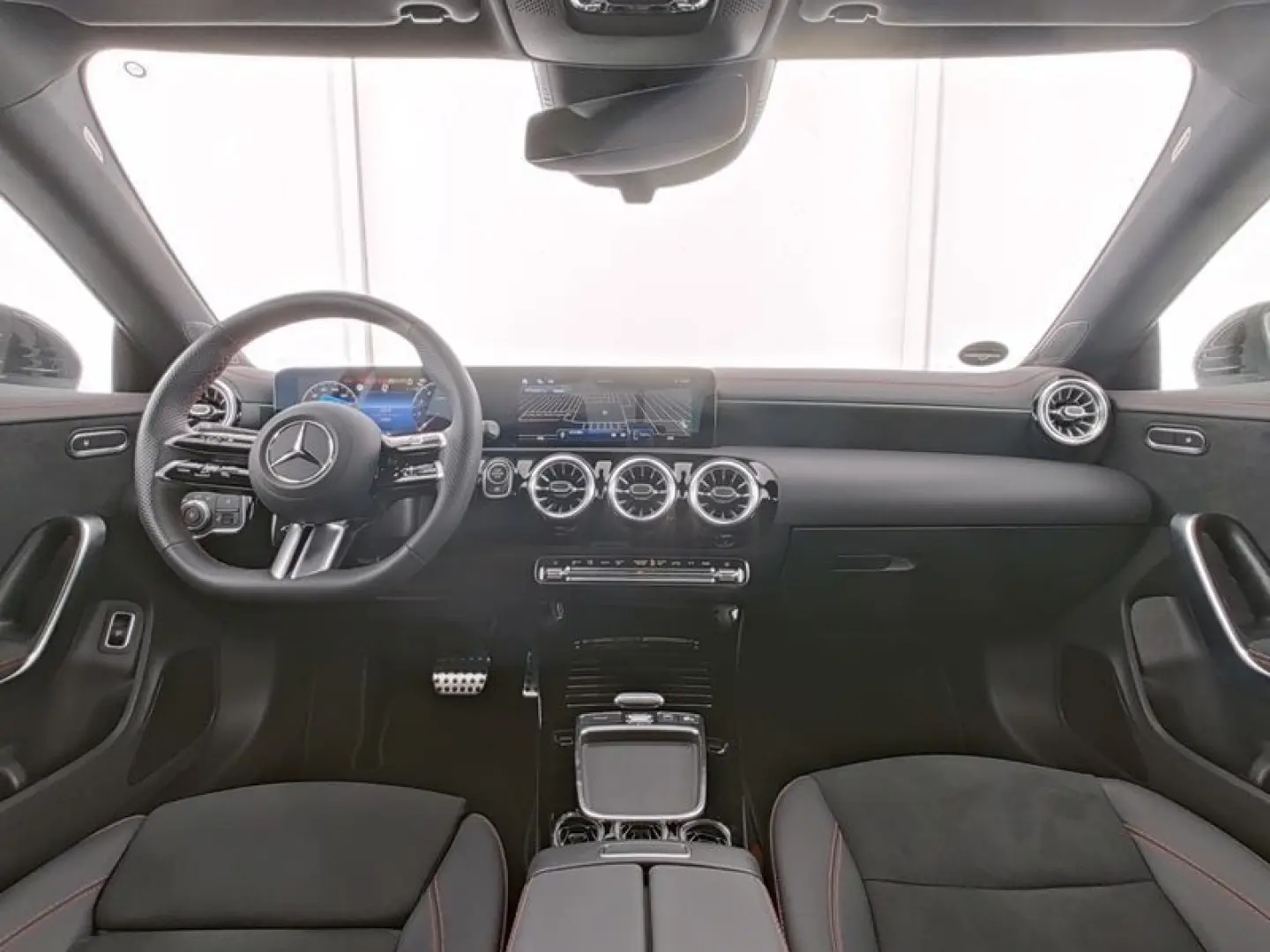 CLA 200 AMG Premium Kamera Ambiente 7G Totw. 18