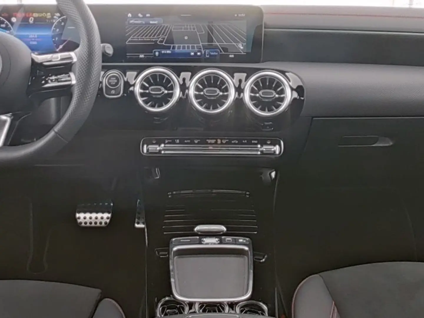 CLA 200 AMG Premium Kamera Ambiente 7G Totw. 18