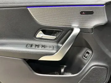 CLA 250 e Coupé PROGRESSIVE LED CarPlay PDC DAB