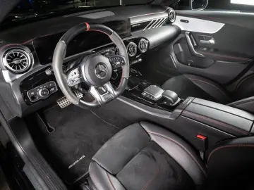 AMG CLA 45 S 4Matic   TRACK PERF-SOUND CARPLAY K