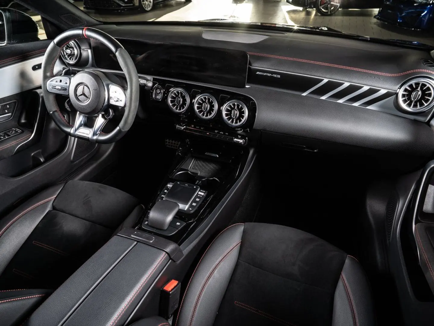 AMG CLA 45 S 4Matic   TRACK PERF-SOUND CARPLAY K