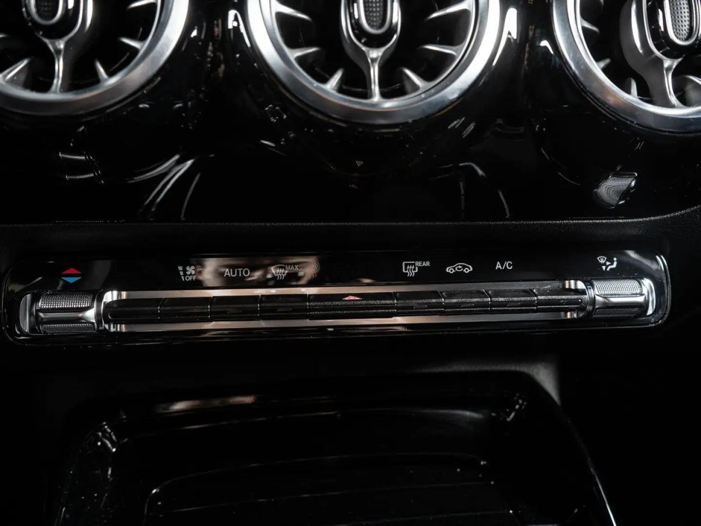 AMG CLA 45 S 4Matic   TRACK PERF-SOUND CARPLAY K