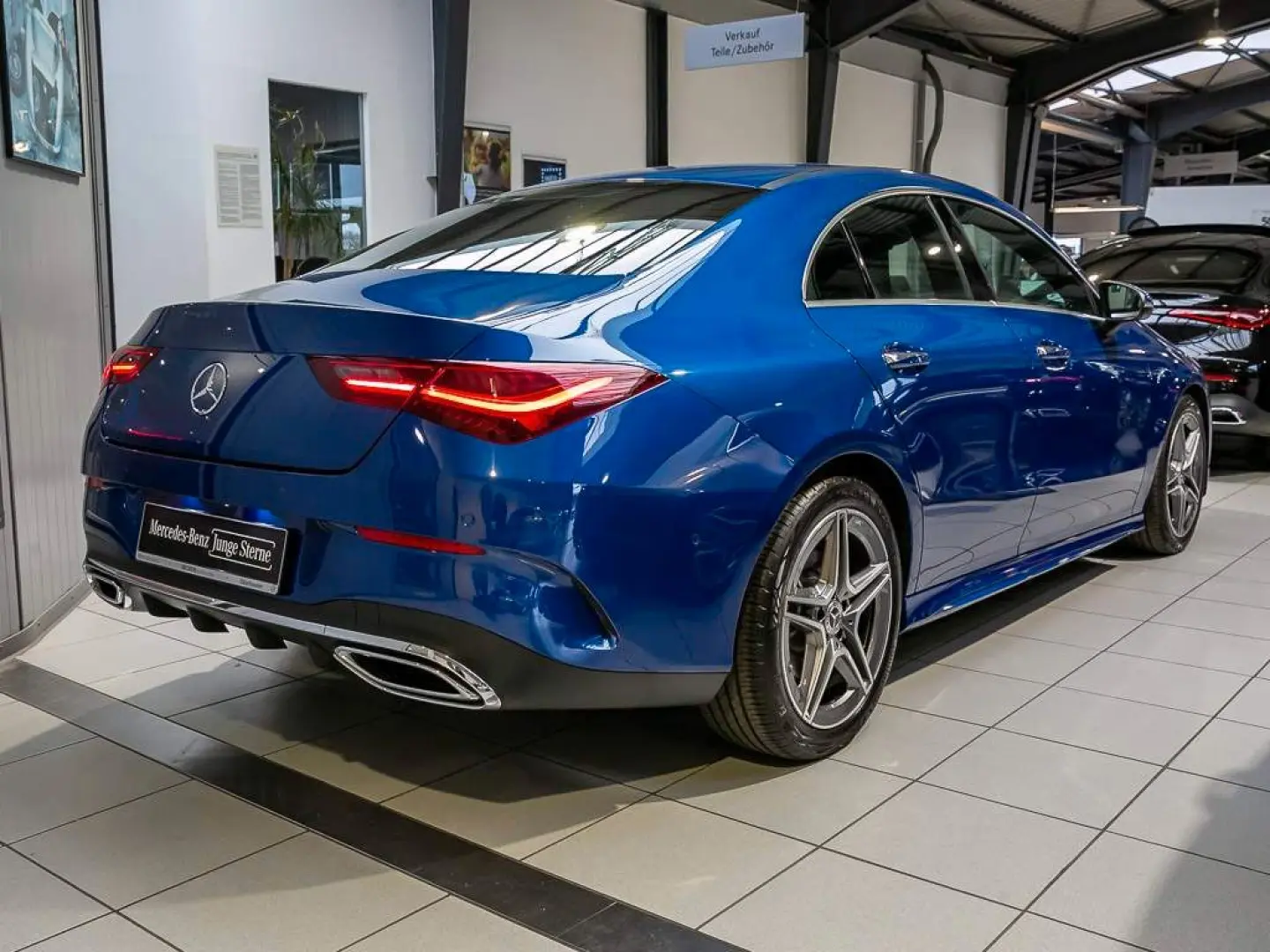 CLA 200 AMG LINE AHK KEYLESS DISTRONIC TOTWINKEL