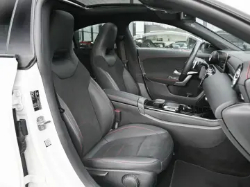 CLA 200 AMG Line MBUX Navi  Pano  Kamera  19