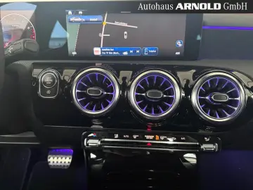 CLA 180 Coupé AMG-Line KeylessGo LED Kamera Navi