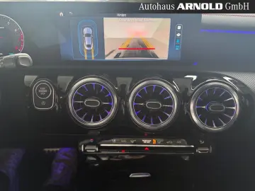 CLA 180 Coupé AMG-Line KeylessGo LED Kamera Navi
