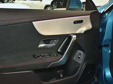 CLA 250 4M Coupé AMG Sport Advanced Plus Standhz