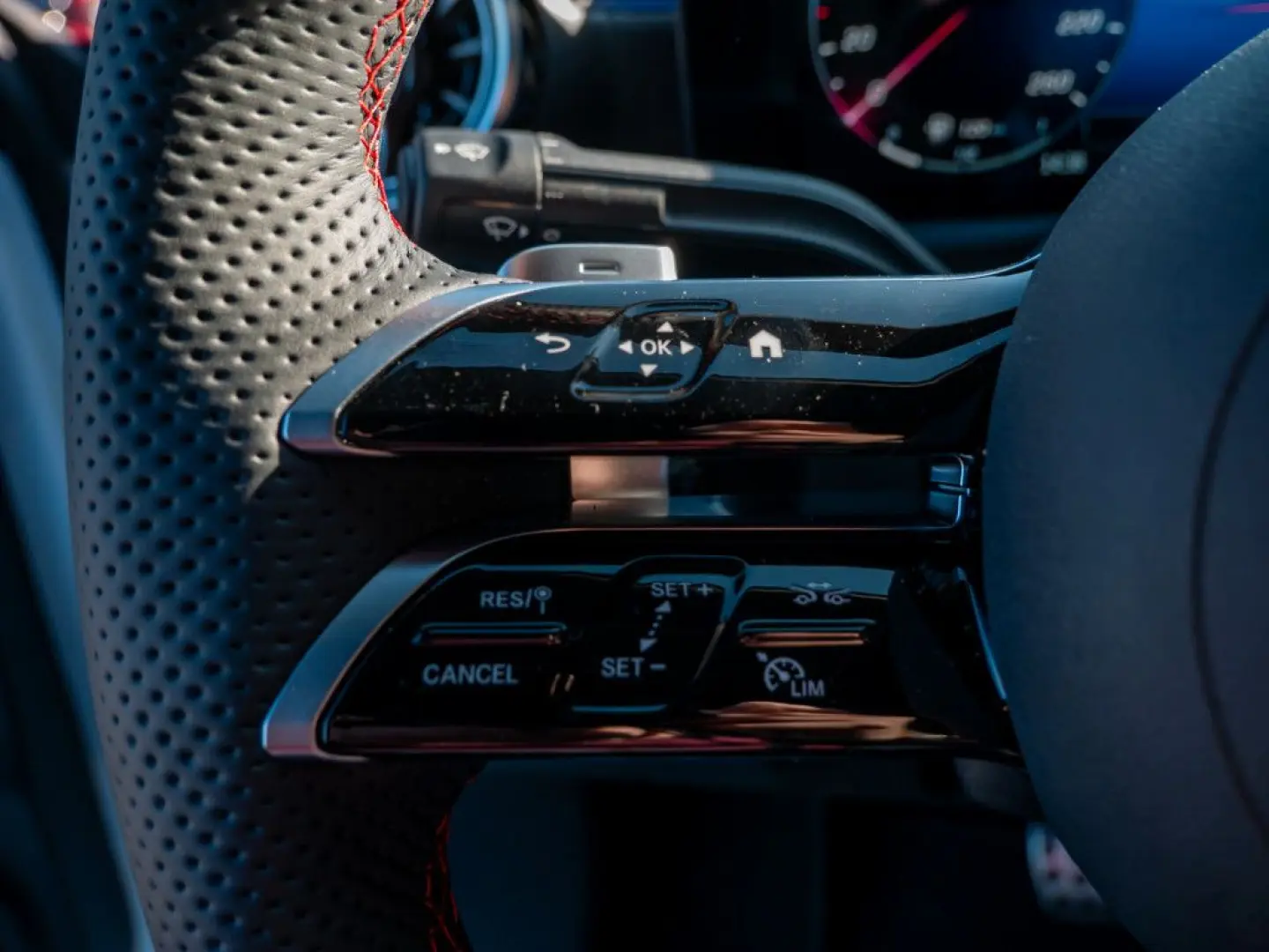 CLA 200 d Coupé AMG Line AHK Distr MULTIBEAM Kam