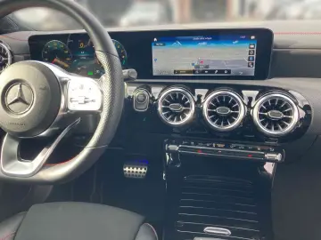 CLA 250 e AMG MBUX Night Pano SOUND LED Kamera