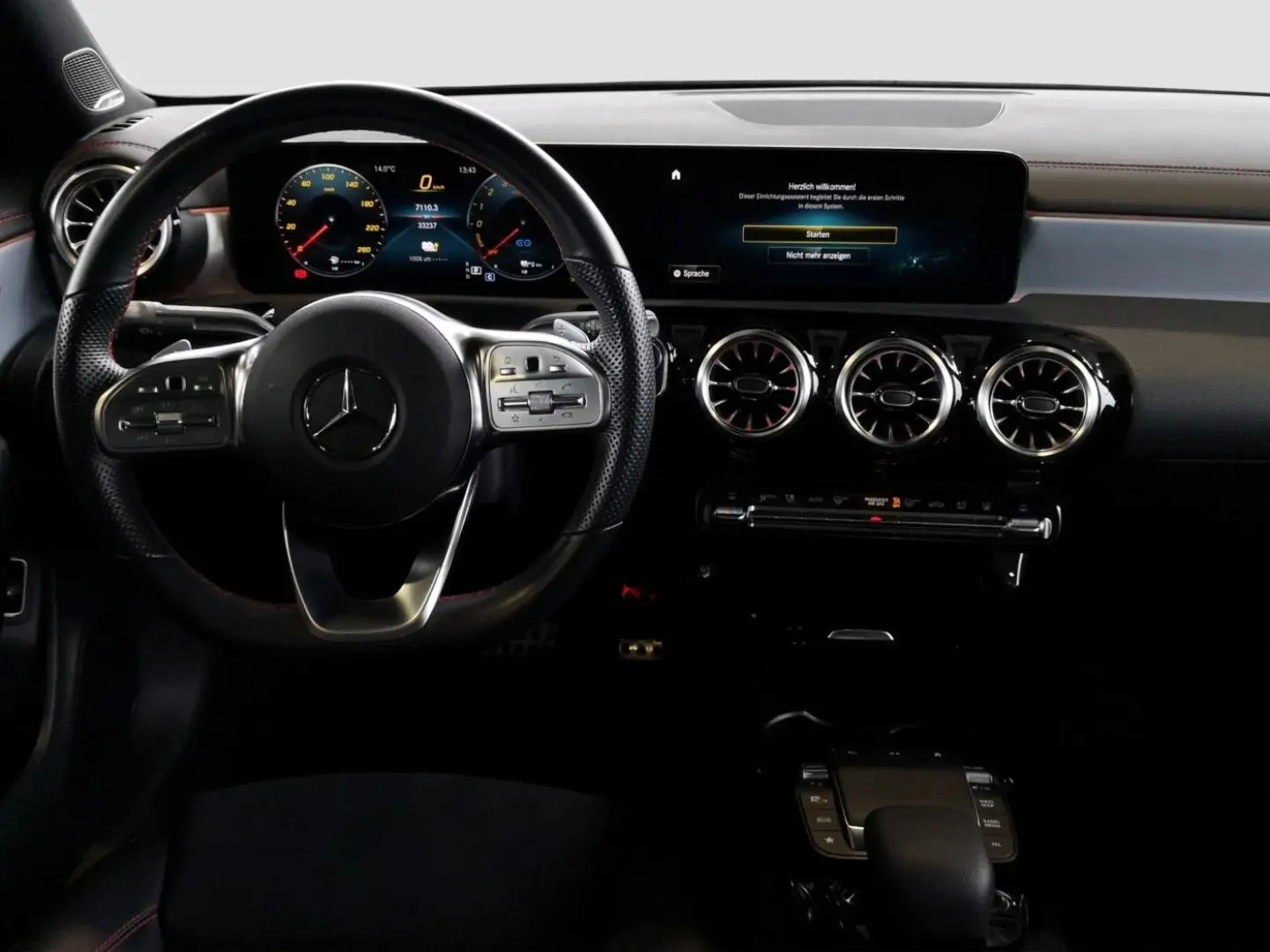 CLA 250 e  AMG Multibeam Pano Night Burmester