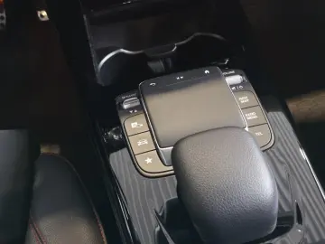 CLA 250 e  AMG Multibeam Pano Night Burmester