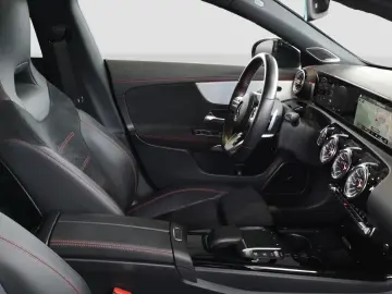 CLA 250 e  AMG Multibeam Pano Night Burmester