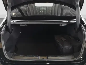 CLA 250 e  AMG Multibeam Pano Night Burmester