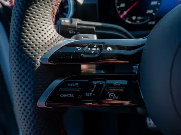 CLA 200 d Coupé AMG Line AHK Distr MULTIBEAM Kam