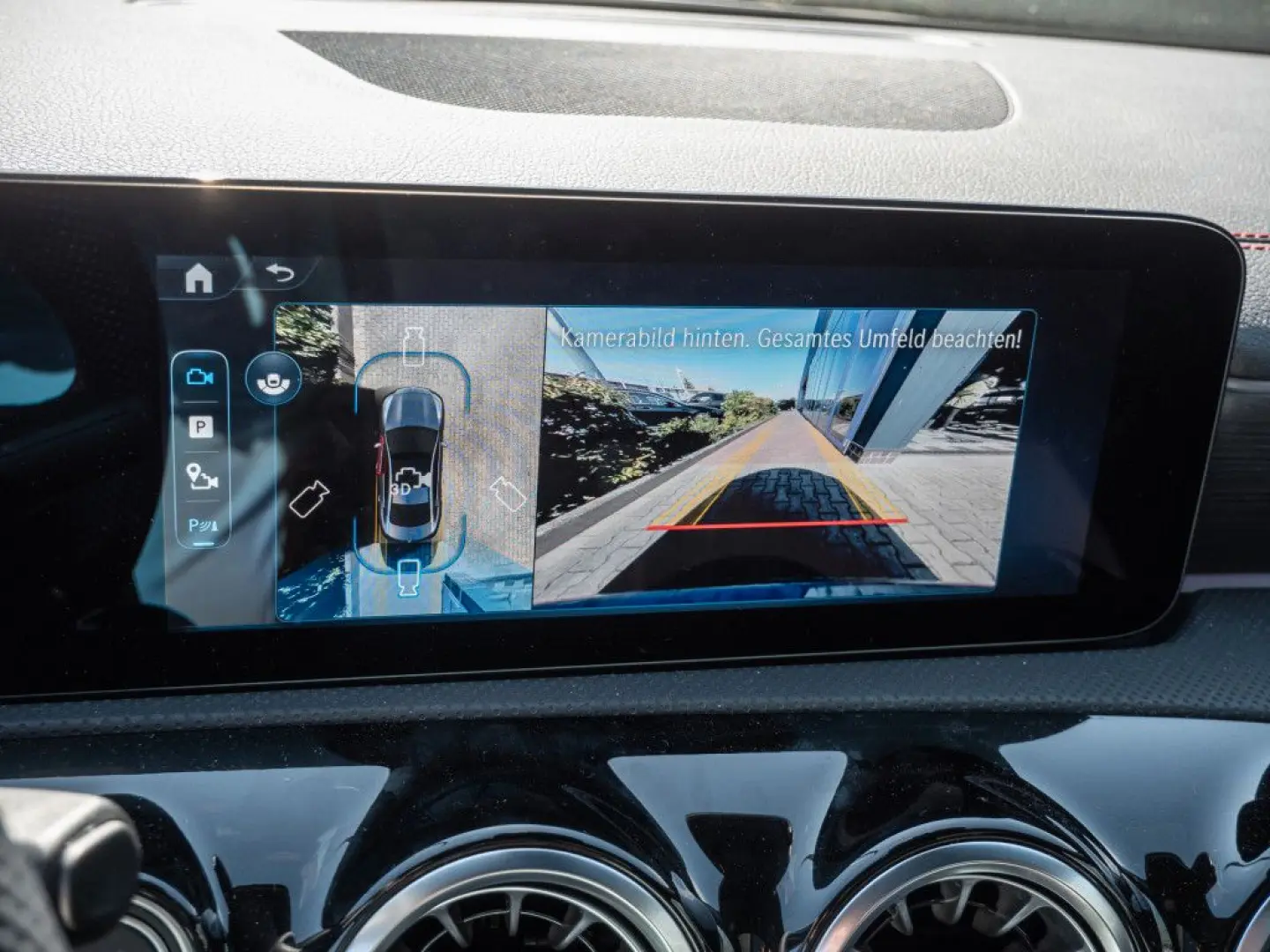 CLA 180 Coupé AMG Line Abstandstemp. LED Pano Na