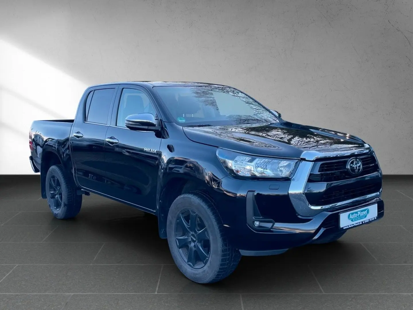 Hilux 2.4D 4x4 Double Cab Comfort  AHK 2xPDC NAV