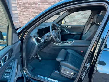 X5 xDrive30d M Sport PANO HUD 360 B&W