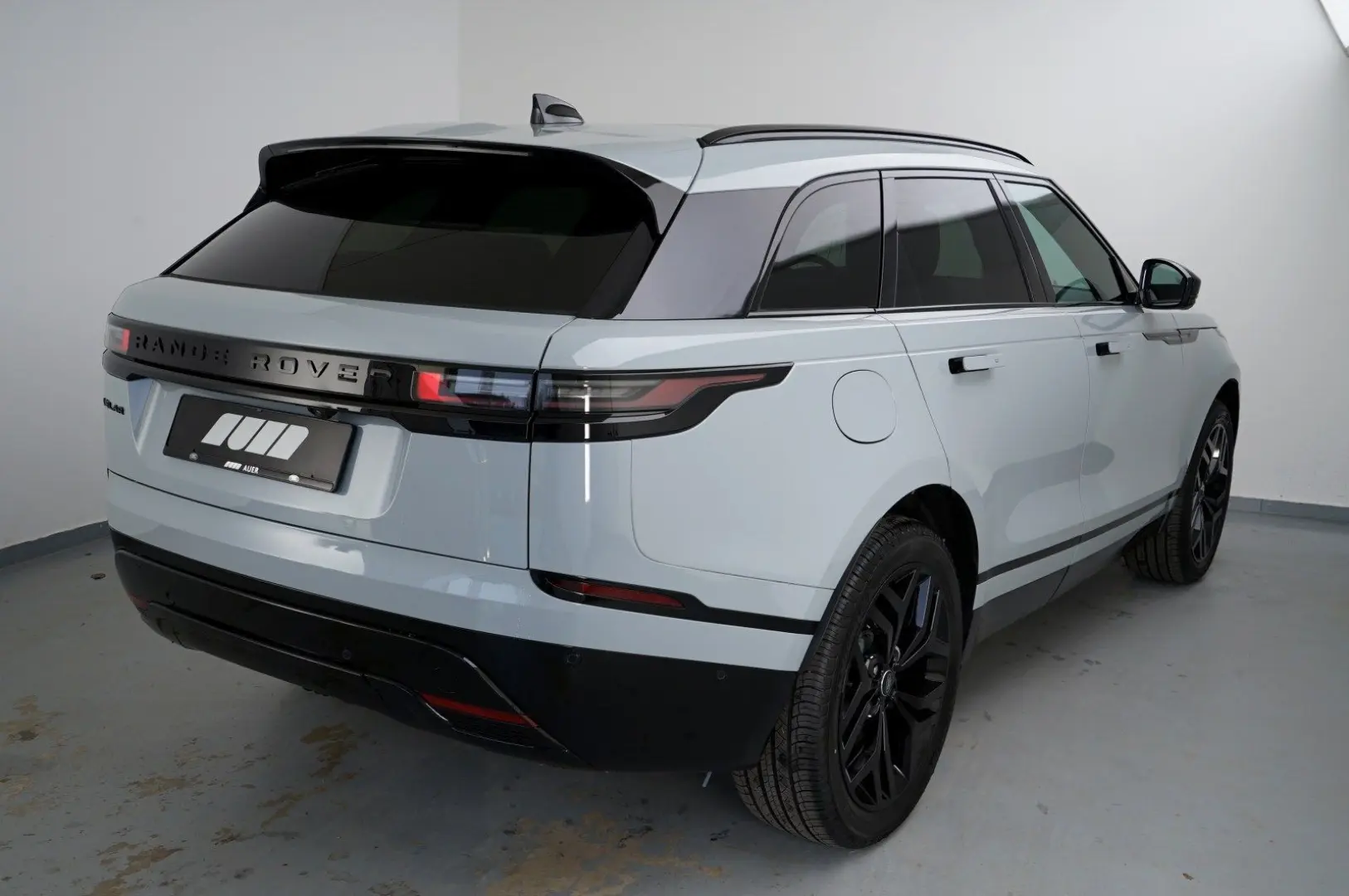 Range Rover Velar D300 AWD Dynamic SE   AHK
