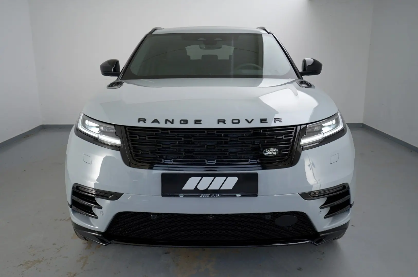 Range Rover Velar D300 AWD Dynamic SE   AHK