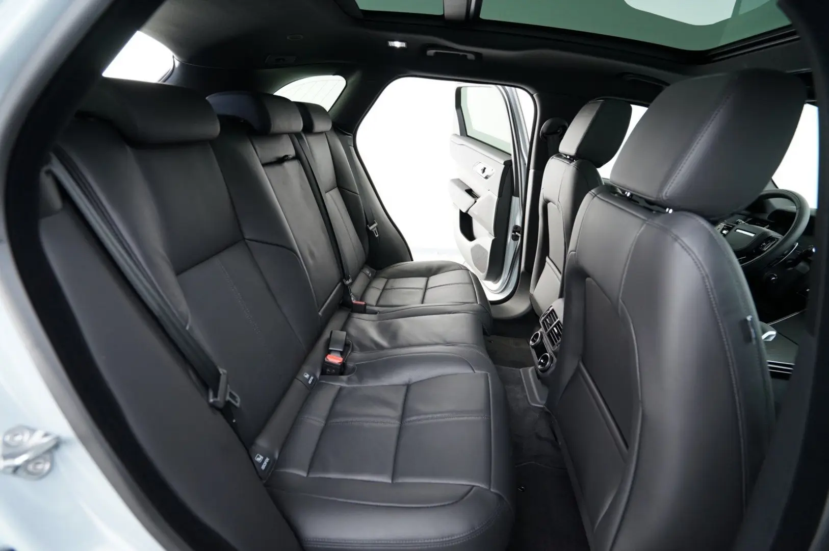 Range Rover Velar D300 AWD Dynamic SE   AHK