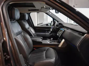 RANGE ROVER 4.4 P530 HSE - SHADOW EXTERIOR PACK