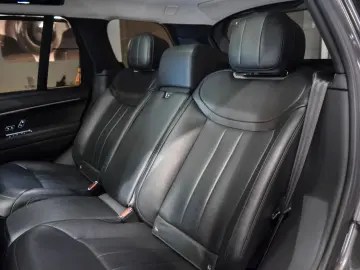 RANGE ROVER 4.4 P530 HSE - SHADOW EXTERIOR PACK