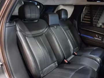 RANGE ROVER 4.4 P530 HSE - SHADOW EXTERIOR PACK