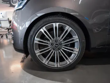 RANGE ROVER 4.4 P530 HSE - SHADOW EXTERIOR PACK