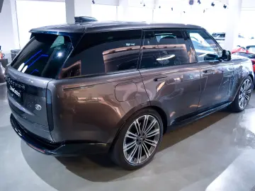 RANGE ROVER 4.4 P530 HSE - SHADOW EXTERIOR PACK