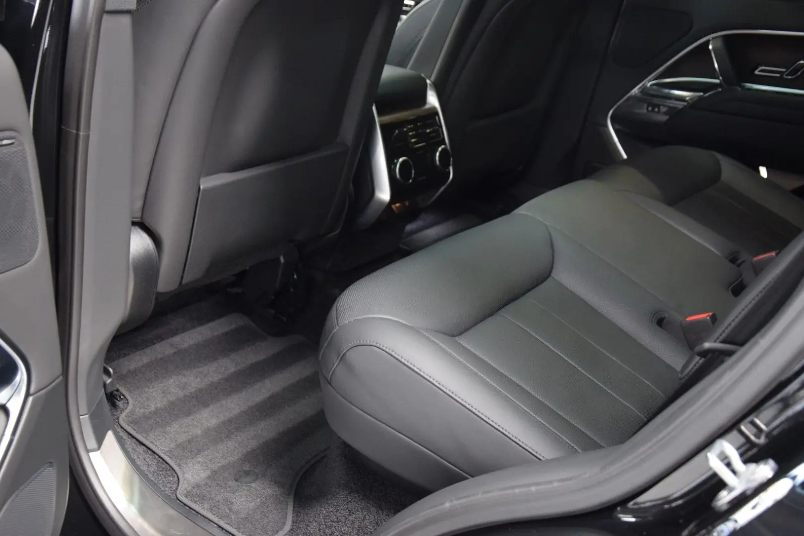 Range Rover SE Hybrid 22'zoll Pano