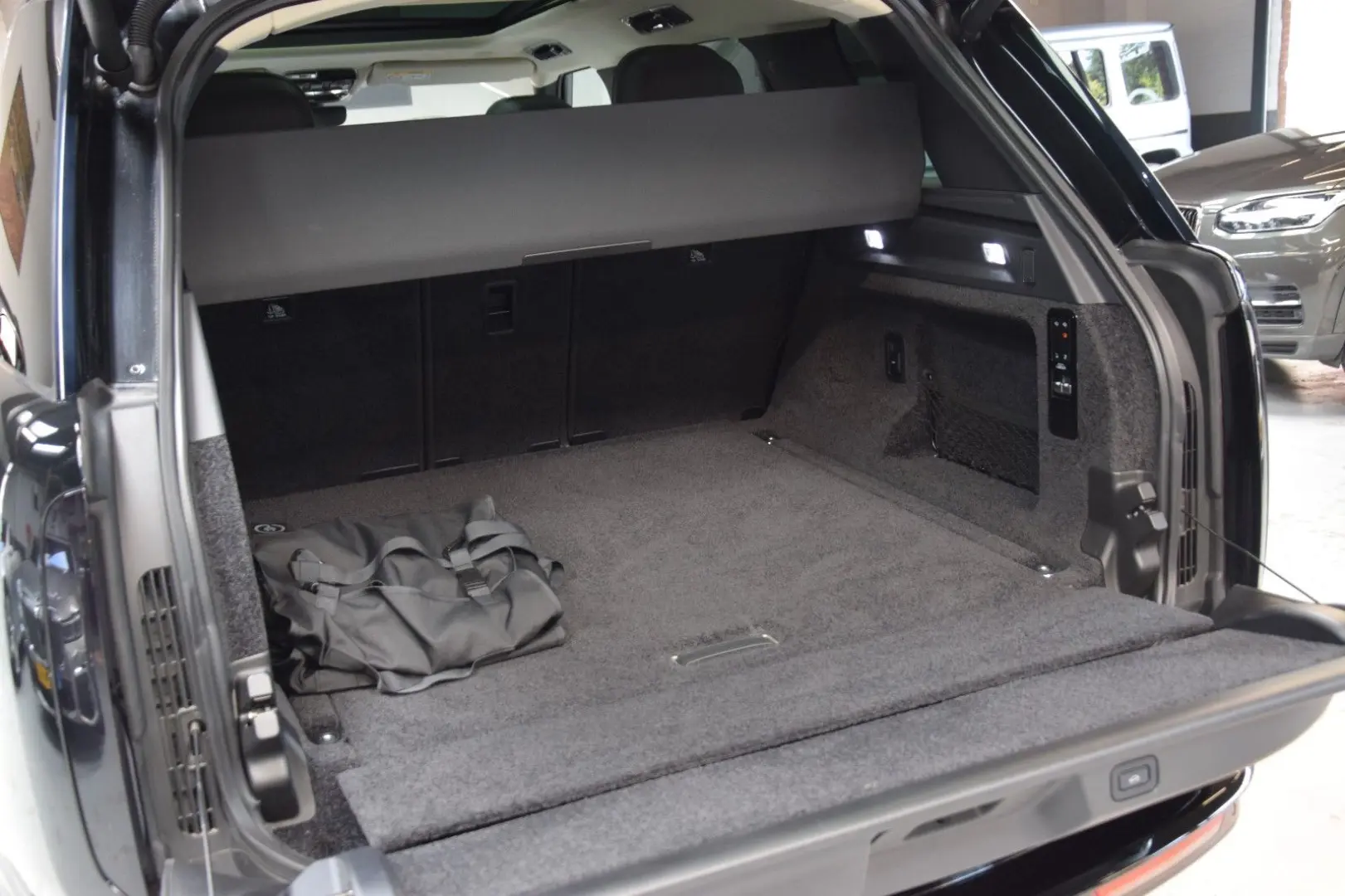 Range Rover SE Hybrid 22'zoll Pano