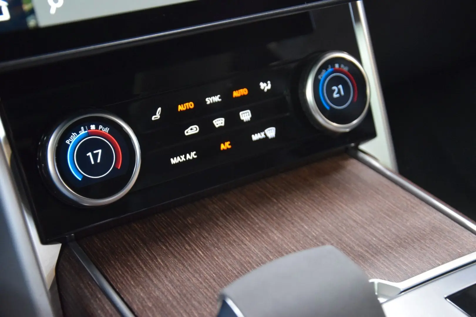 Range Rover SE Hybrid 22'zoll Pano