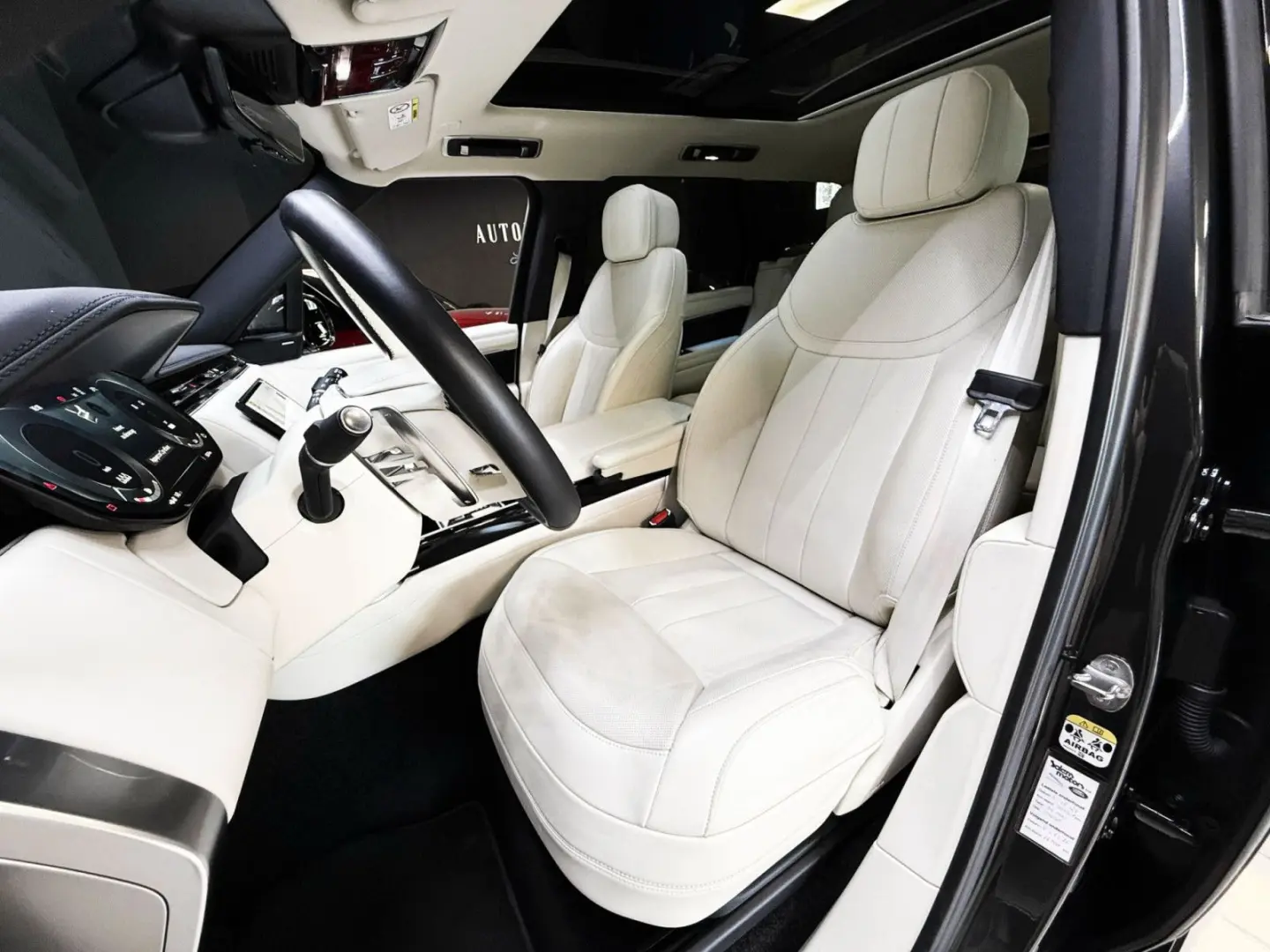 Range Rover P510e AWD SWB HSE