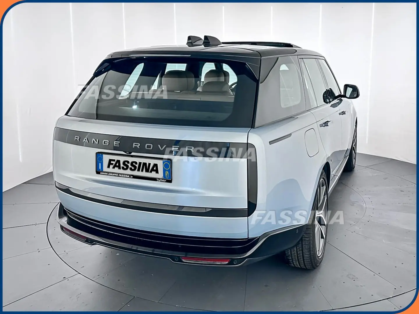 Range Rover 3.0 P550e Autobiography