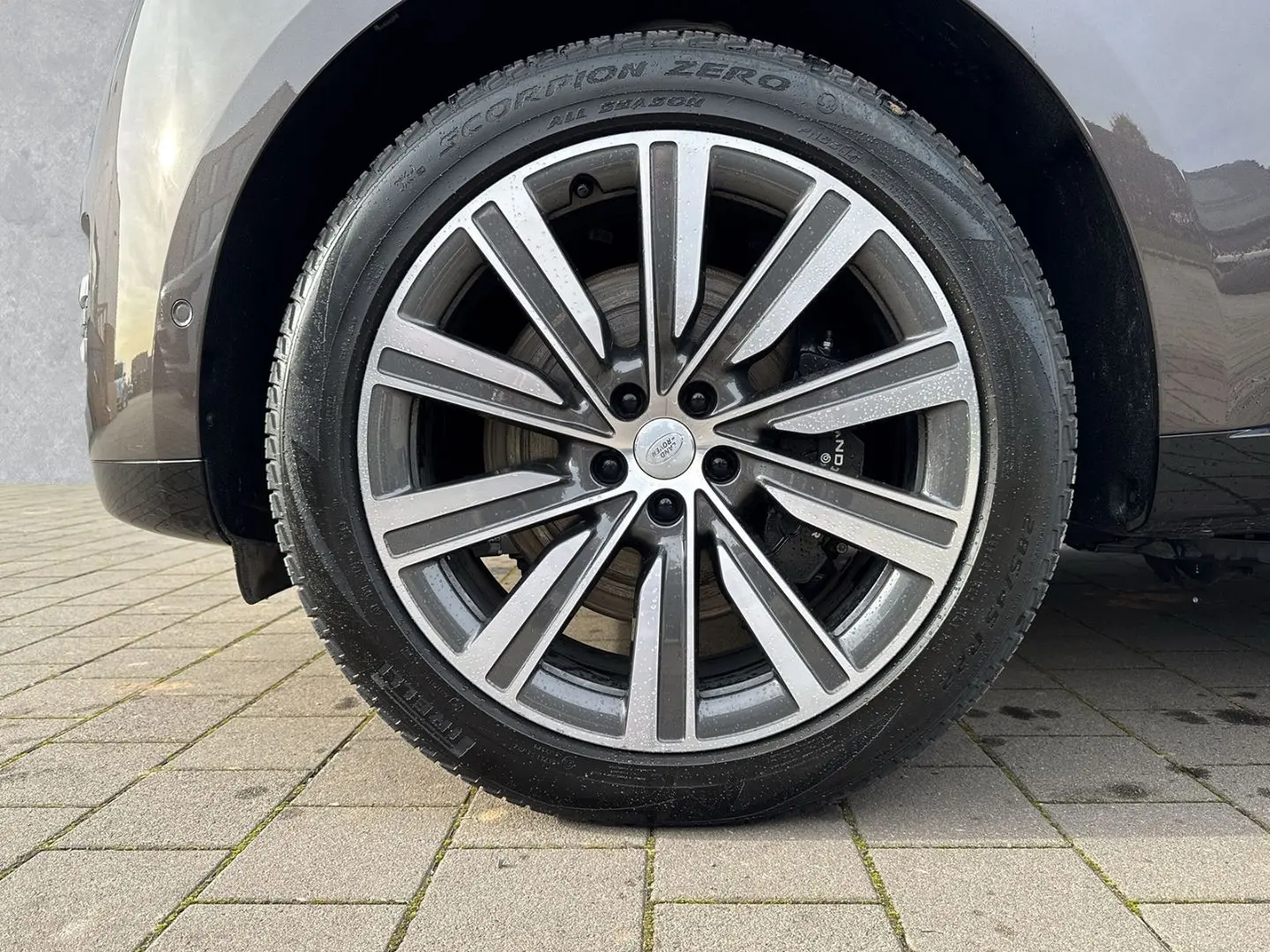 Range Rover P460 Autobiography AHK elektrisch