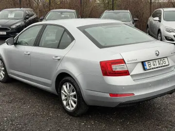 Skoda Octavia 1.6 TDI DSG Ambition
