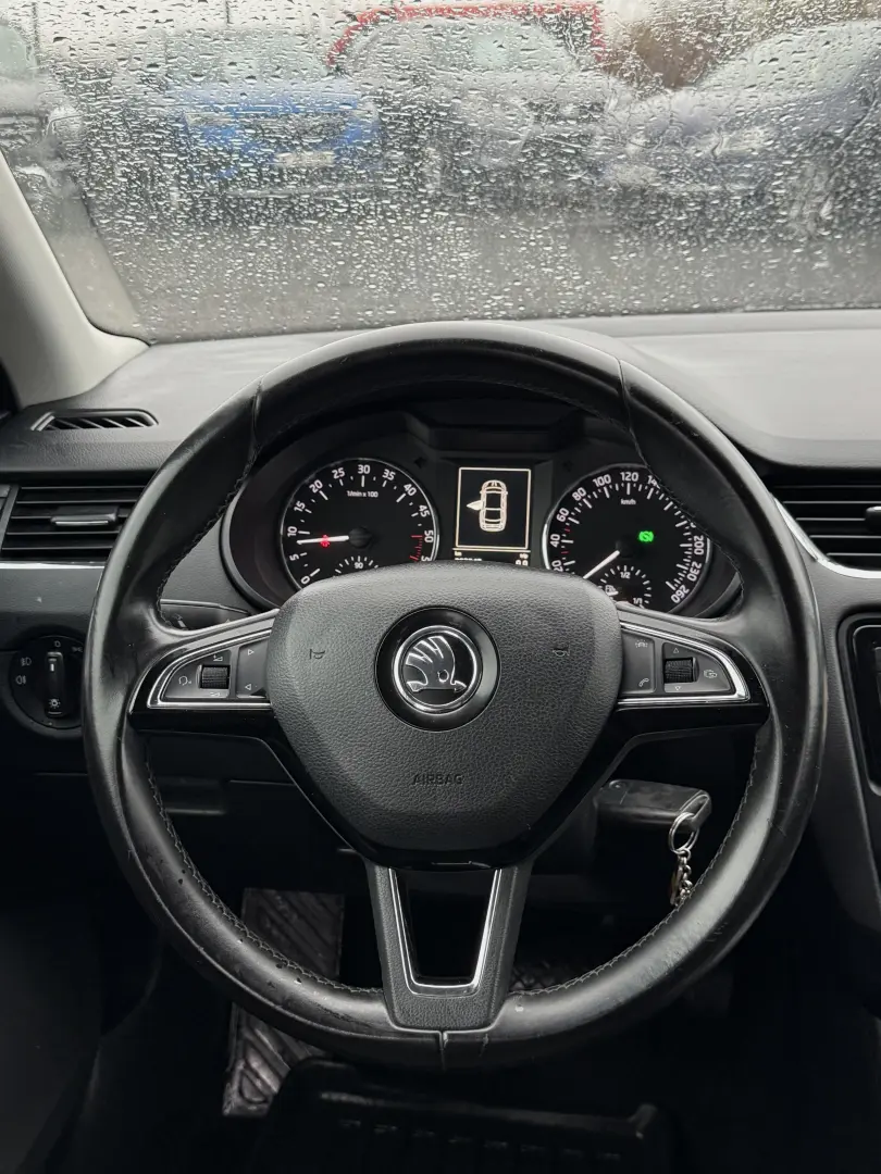 Skoda Octavia 1.6 TDI DSG Ambition