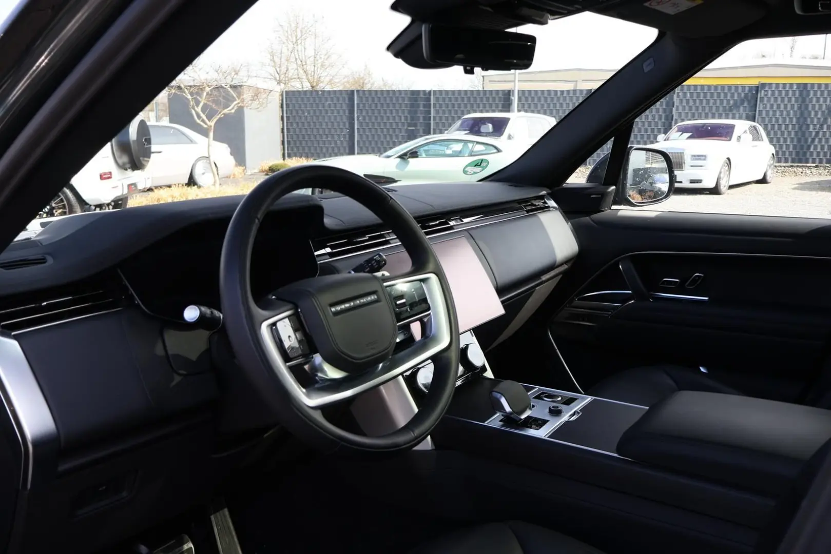 Range Rover D350 HSE SWB Pano-Standhzg-KeyGo-ACC