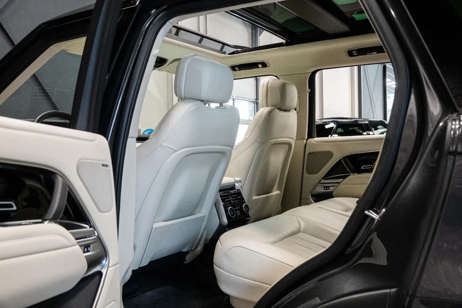 Range Rover SE Hybrid Pano Softk Meridian Luft