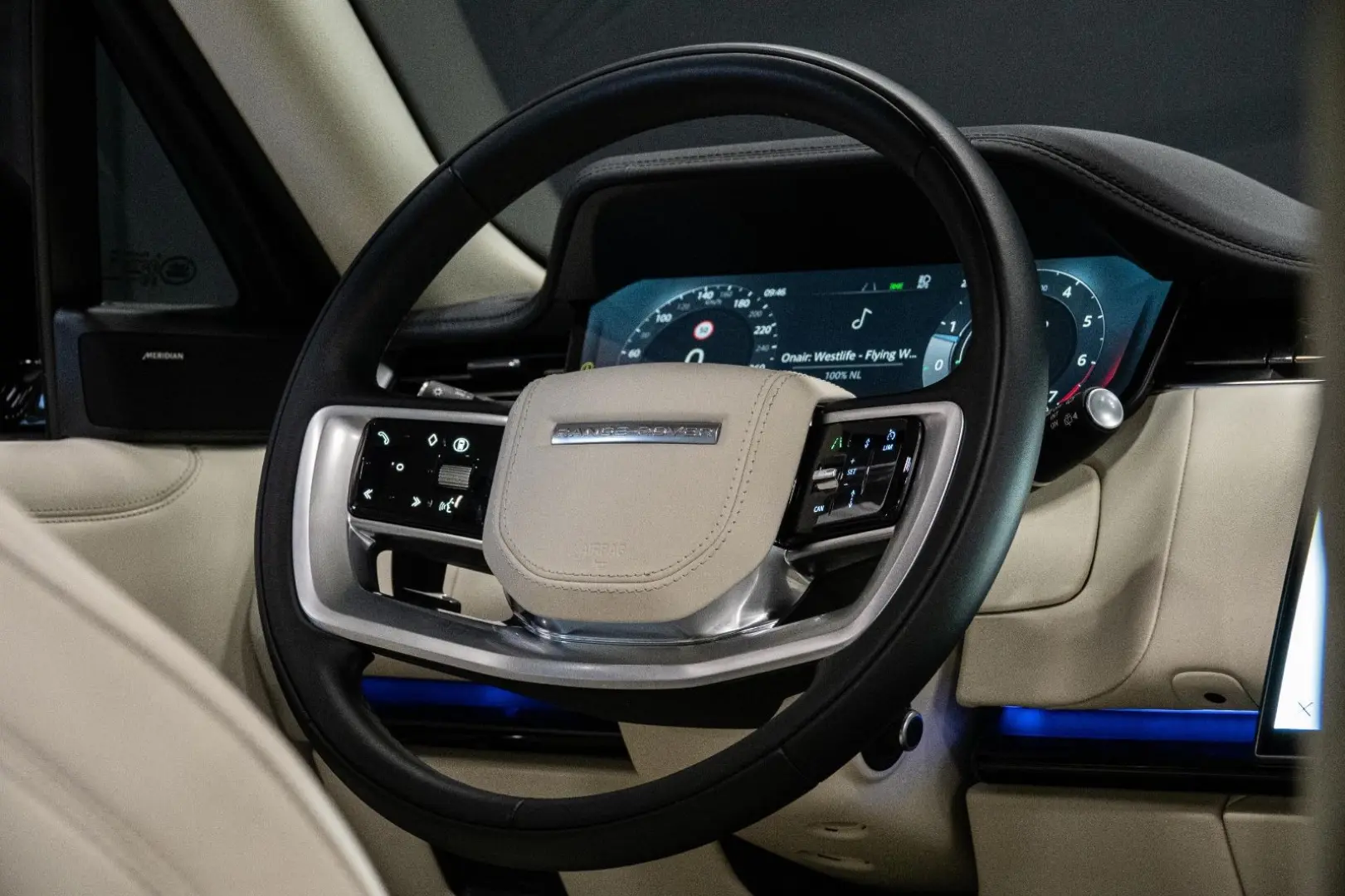 Range Rover SE Hybrid Pano Softk Meridian Luft