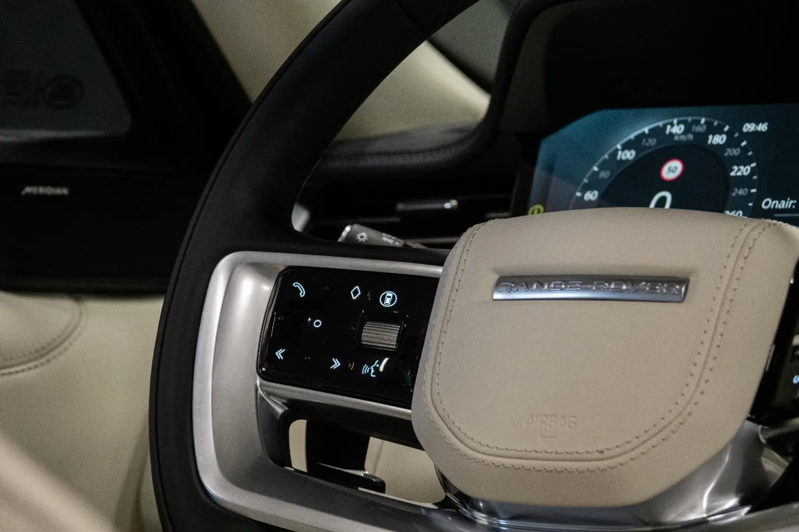 Range Rover SE Hybrid Pano Softk Meridian Luft