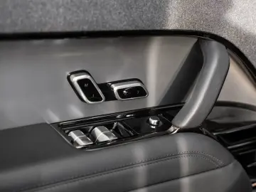 Range Rover Sport D300 Dynamic SE 2xKlima LM