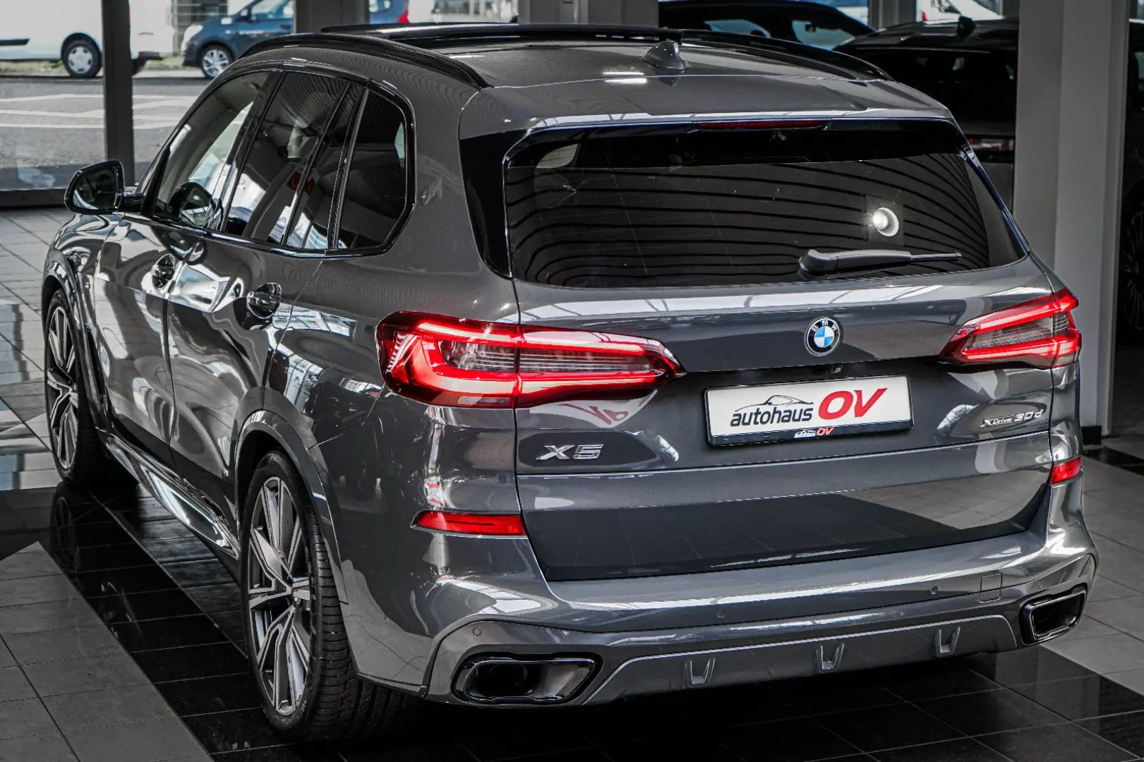 X5 30xd M Sport Individual 3xTV 360 Pano 7xSitze