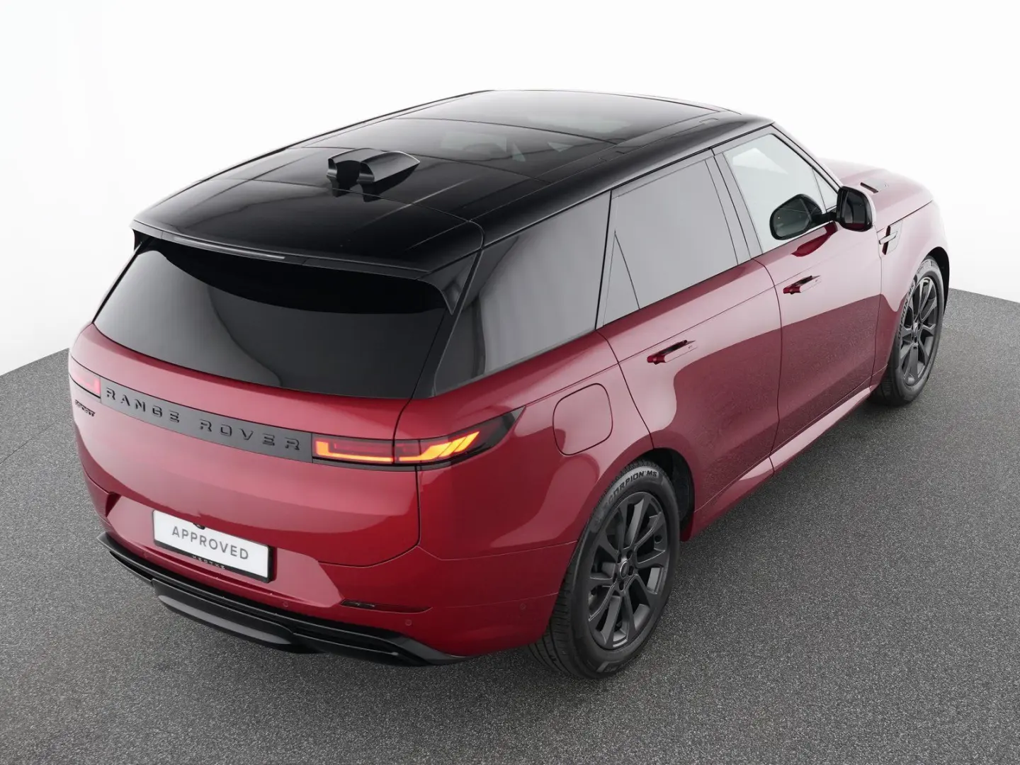 Range Rover Sport D300 Dynamic SE 21  AHK PANO