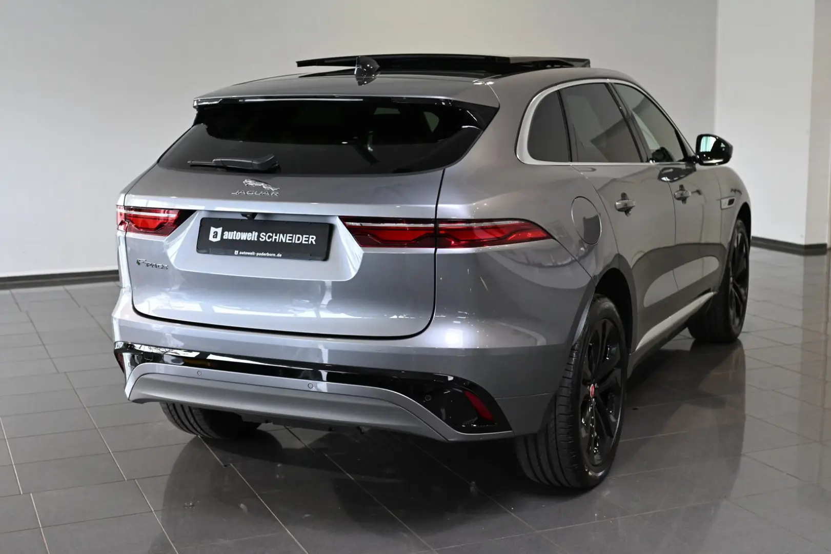 F-PACE P250 R-Dynamic SE AWD Pano
