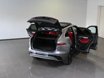 F-PACE P250 R-Dynamic SE AWD Pano